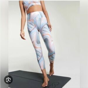 Calia Carrie Underwood Energize Collection Swirl Pattern Leggings Size M